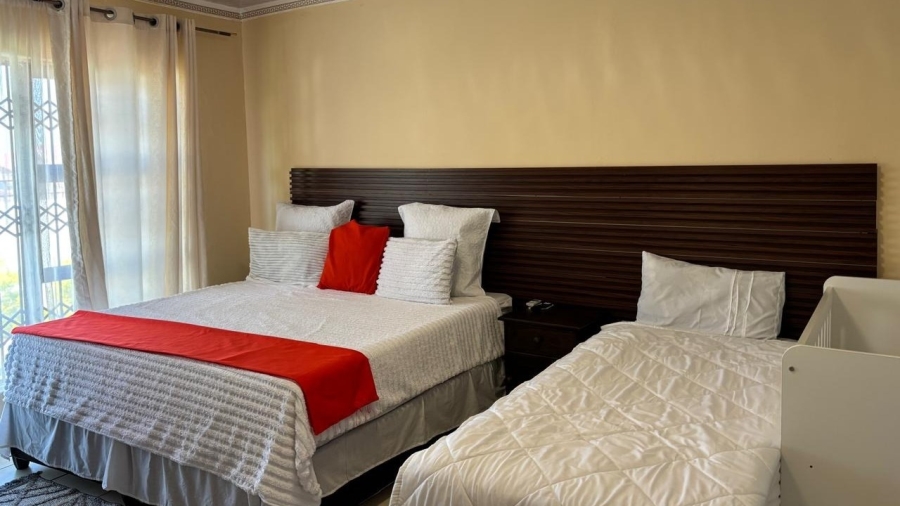7 Bedroom Property for Sale in Mogwase Unit 4 North West